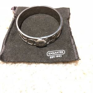 Silver coach angle clipped bracelet